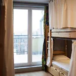 Flamingo Centrum Hostel *