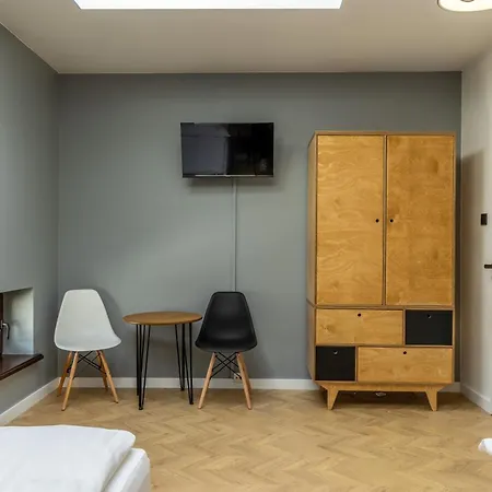 אכסניה Flamingo Centrum לודז'