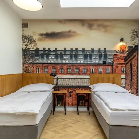 אכסניה Flamingo Centrum