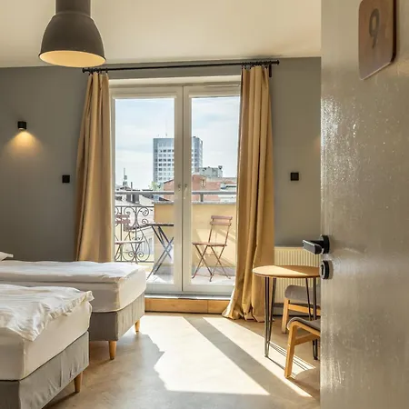 Flamingo Centrum Hostel